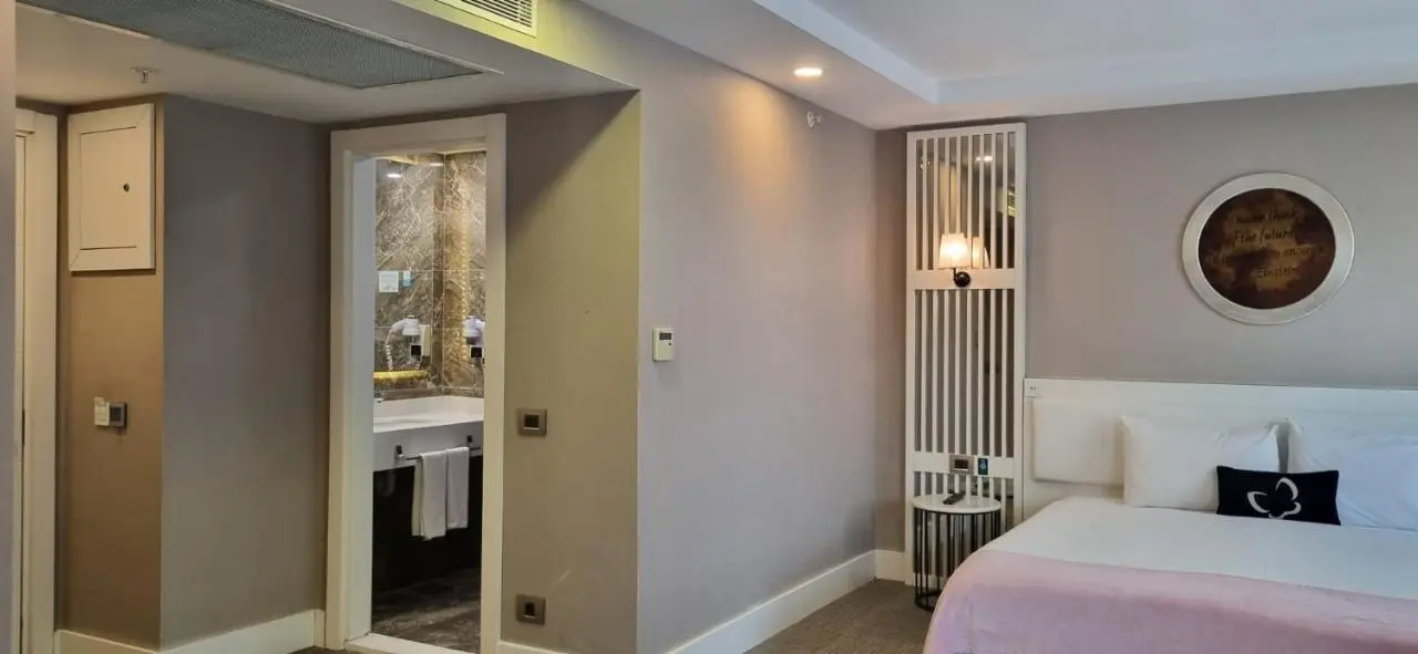 Mia Berre Hotels