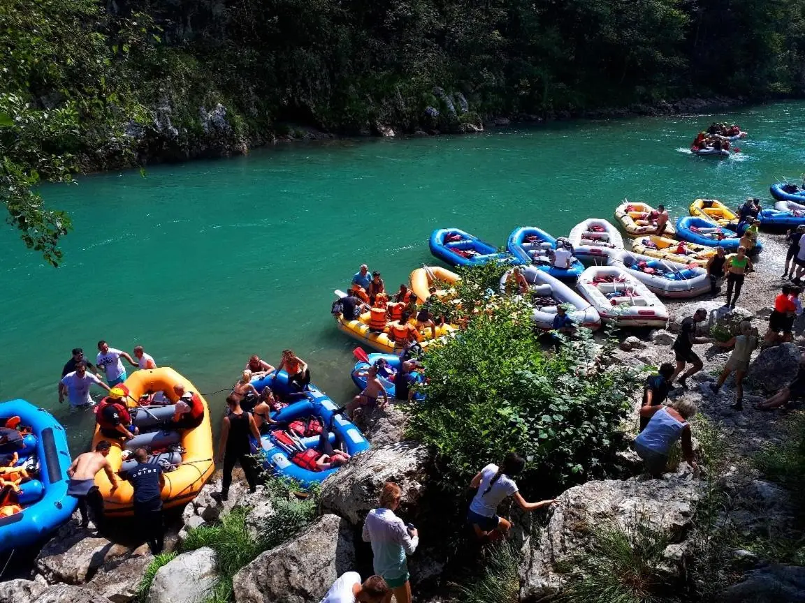Rafting Tara Camp Highlander