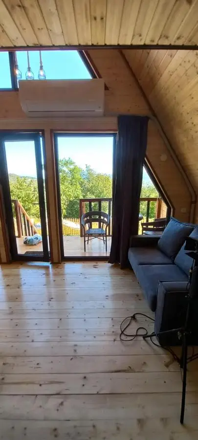 oda lux nikortsminda