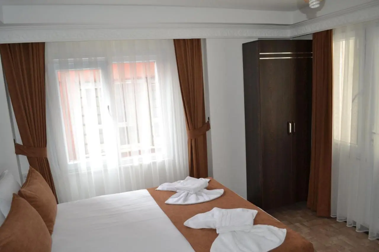 HOTEL GLOBAL 2022