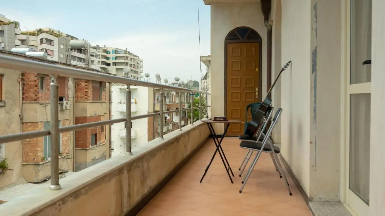 Luckyshine hostel