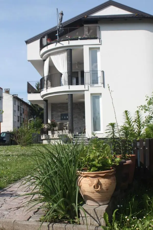 LGP Exclusive Apartment