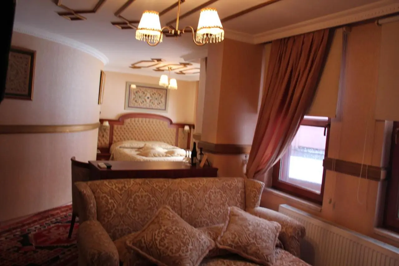 Aruna Boutique Hotel