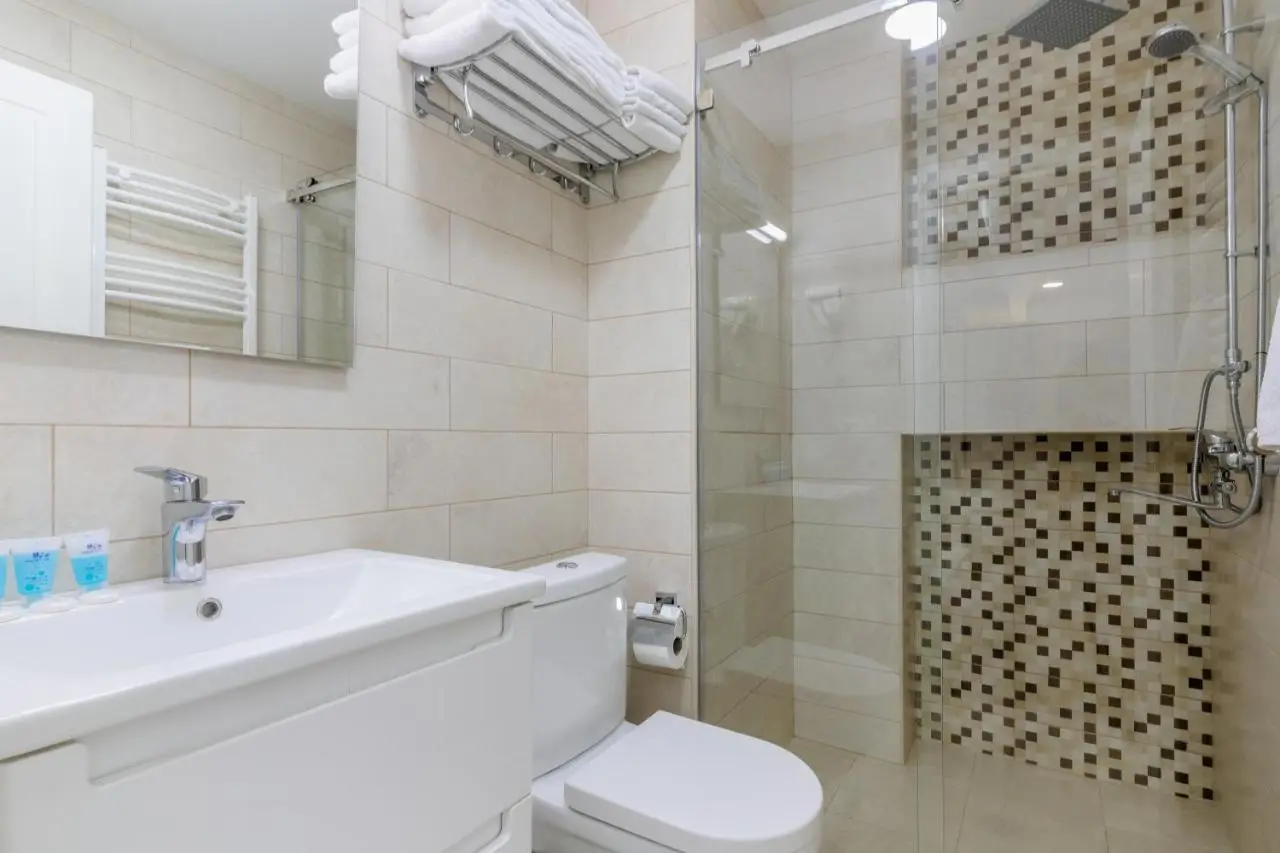 Kokhta Plaza Boutique Hotel