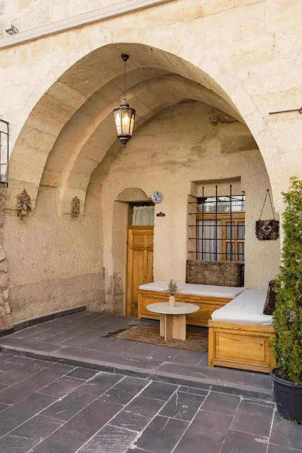 Cave Hotel Saksagan