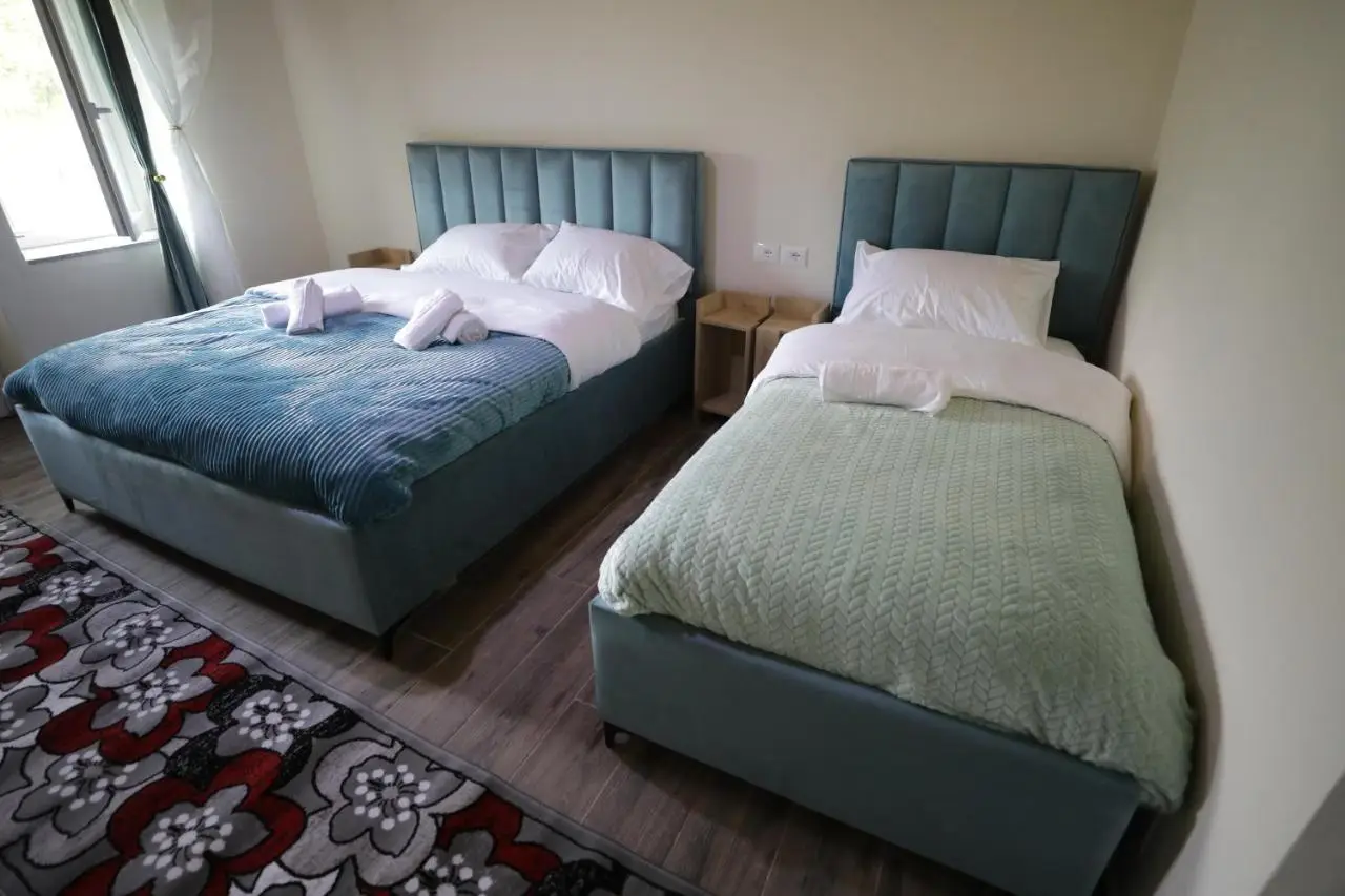 Thethi 360 grade - Camping & Rooms