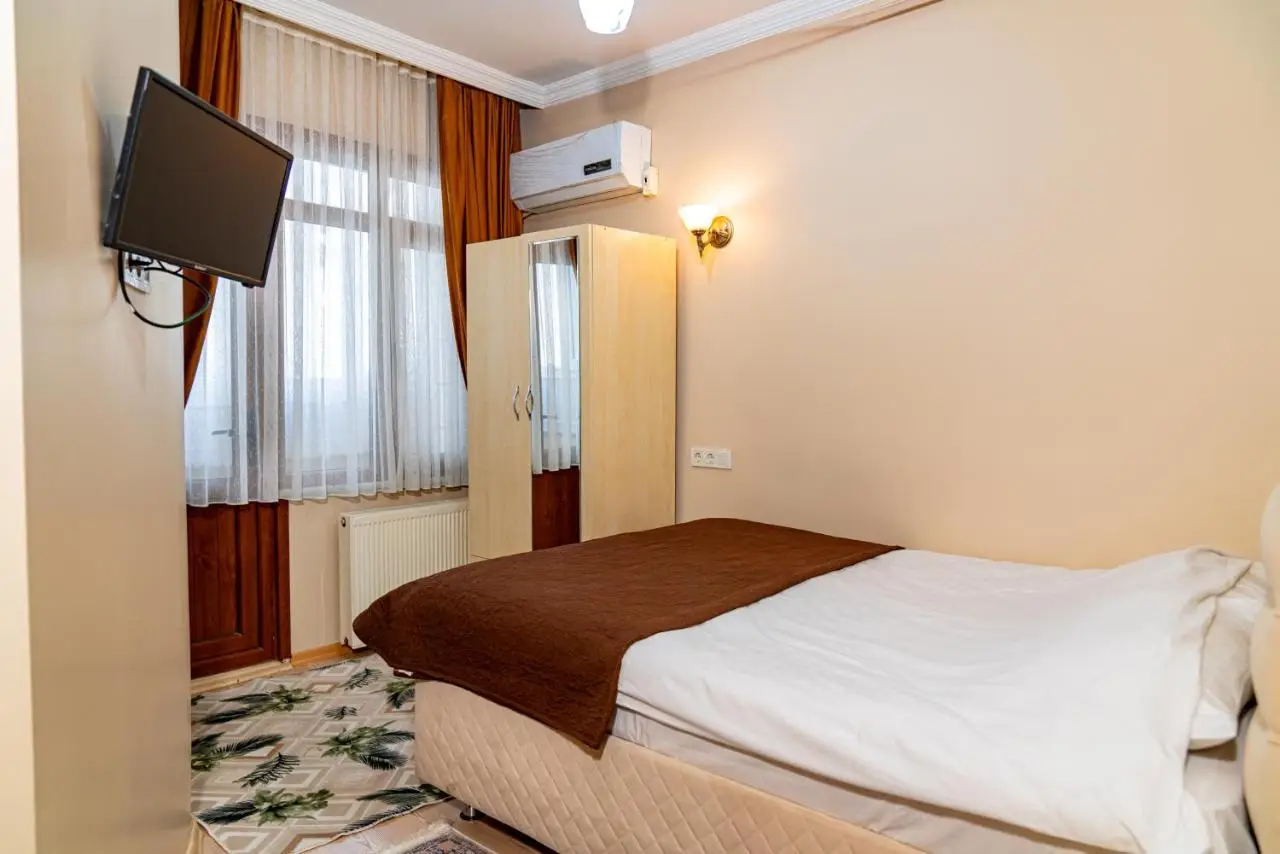 Green Life Apart Hotel