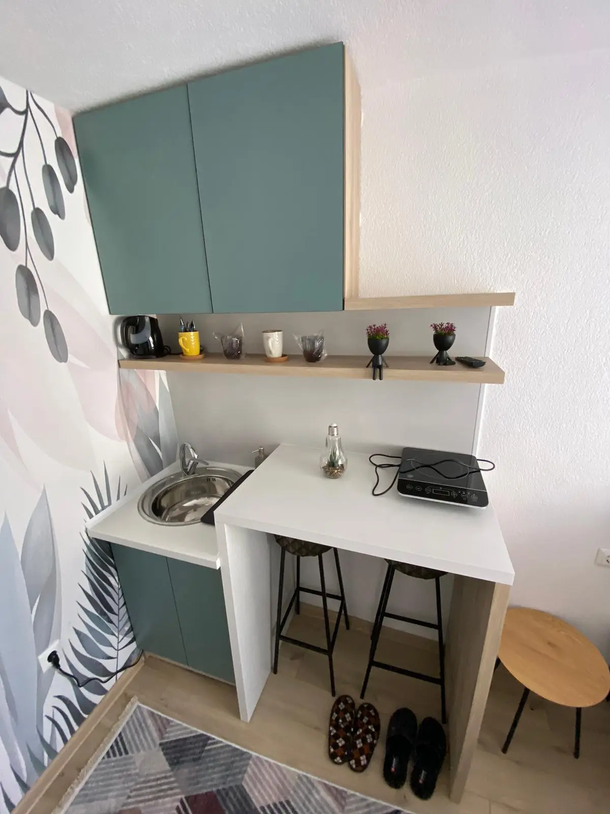 Cozy Solo Studio