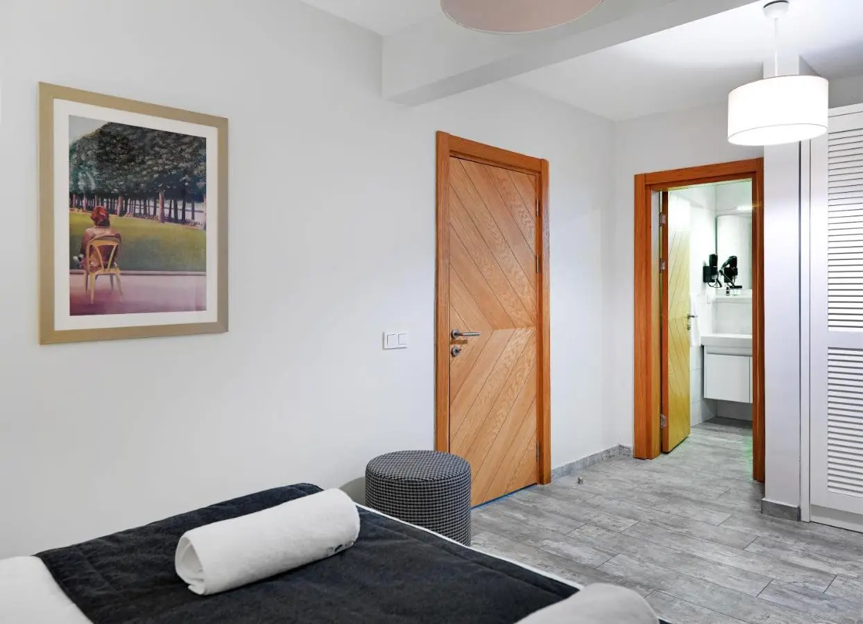 Dorman Suites