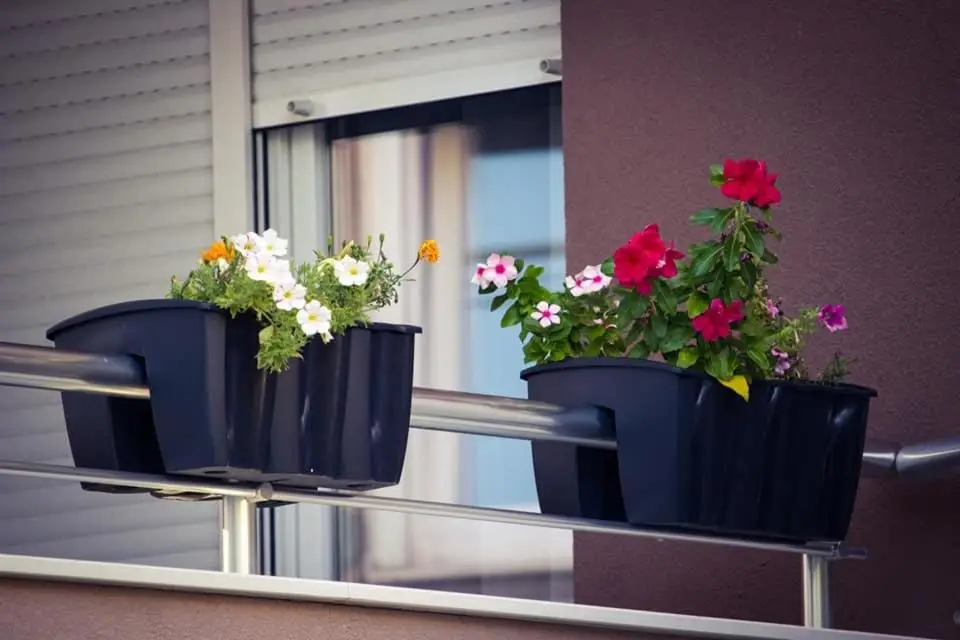 Apartments & Rooms Villa Zaad FREE PRIVATE PARKING