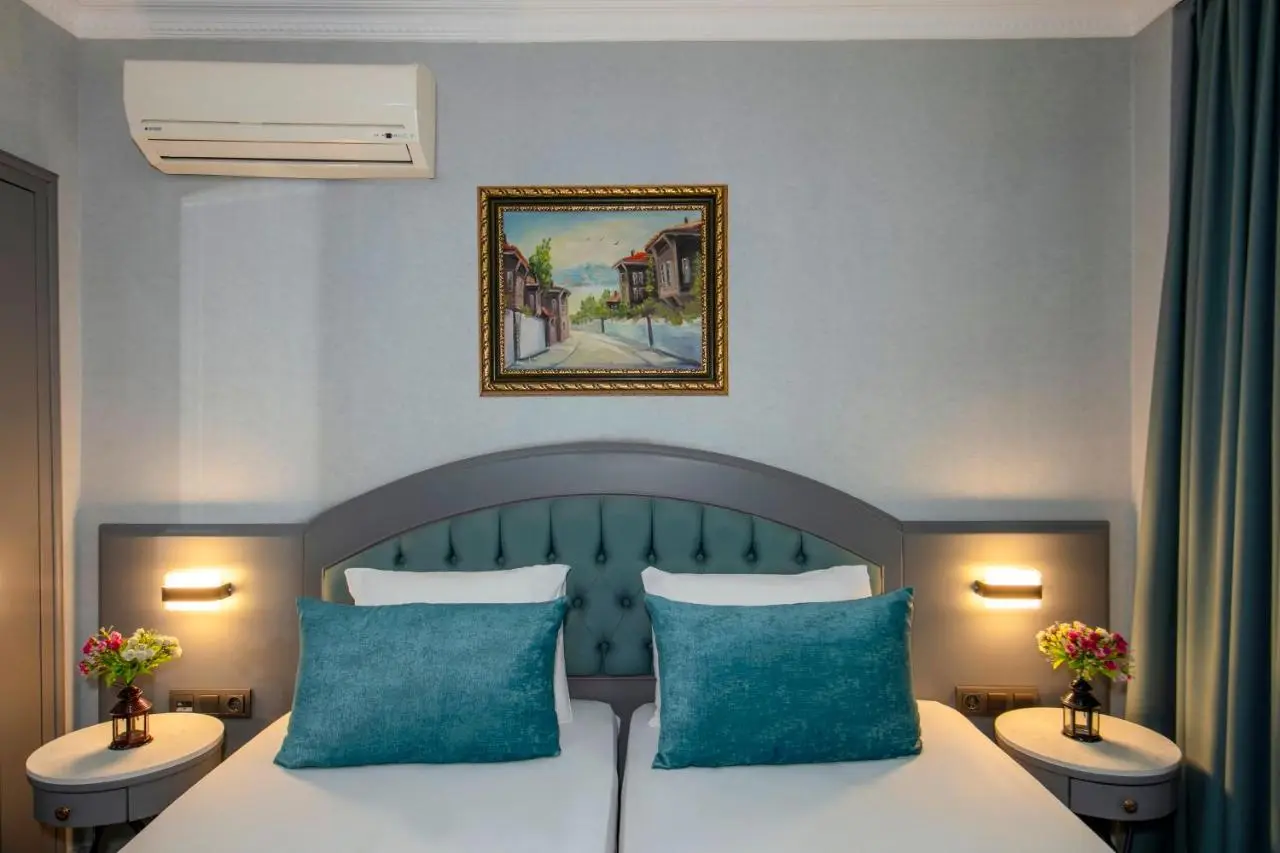 Tilia Hotel
