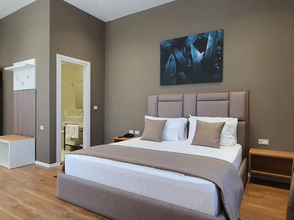 HEIRESS Hotel