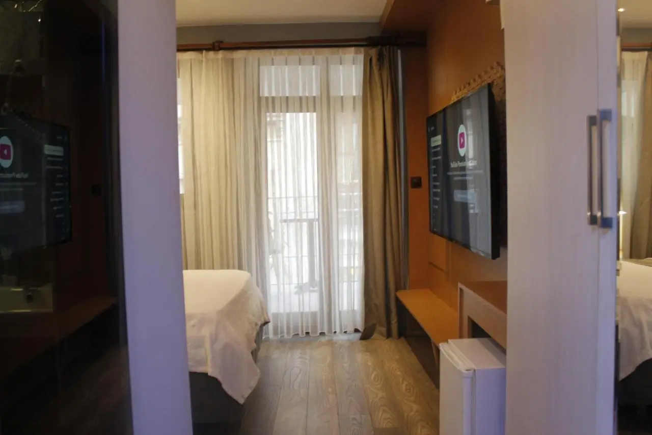 Ada Life Hotel