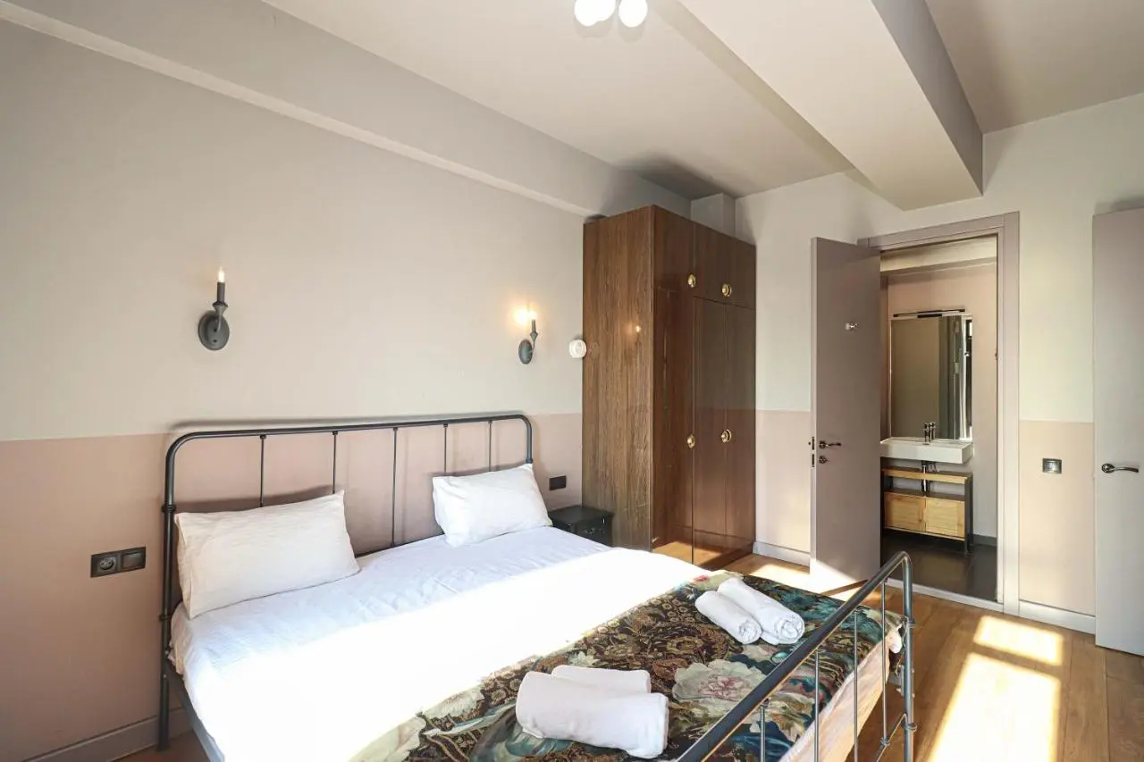 Wehost Apartment - On-site Pool & Gym - Not Included