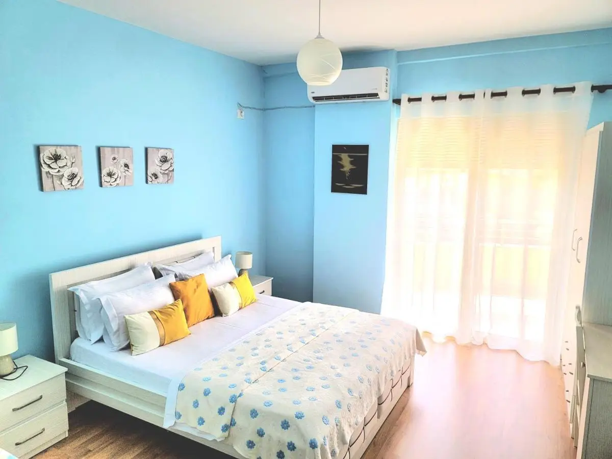 DAI Apartments- City & Castle view Gjirokaster