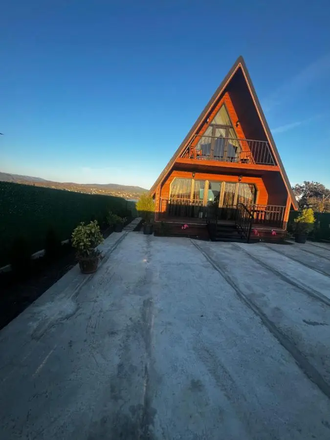 Nakas cottage