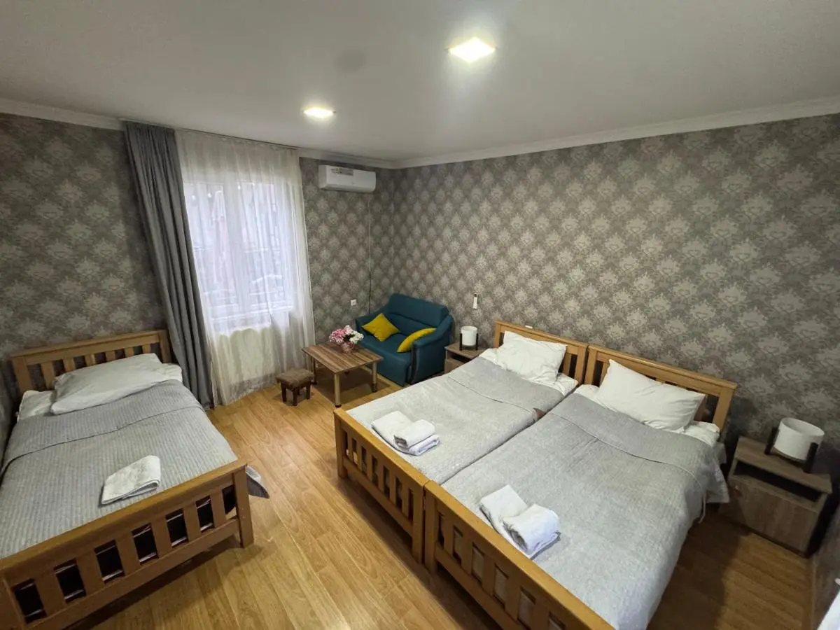 Hillside Guesthouse