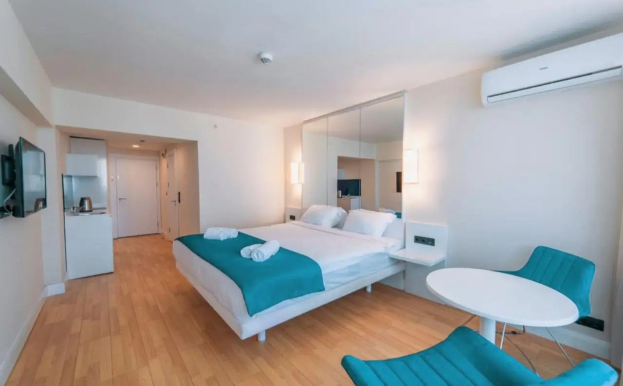 Next Wave Aparthotel