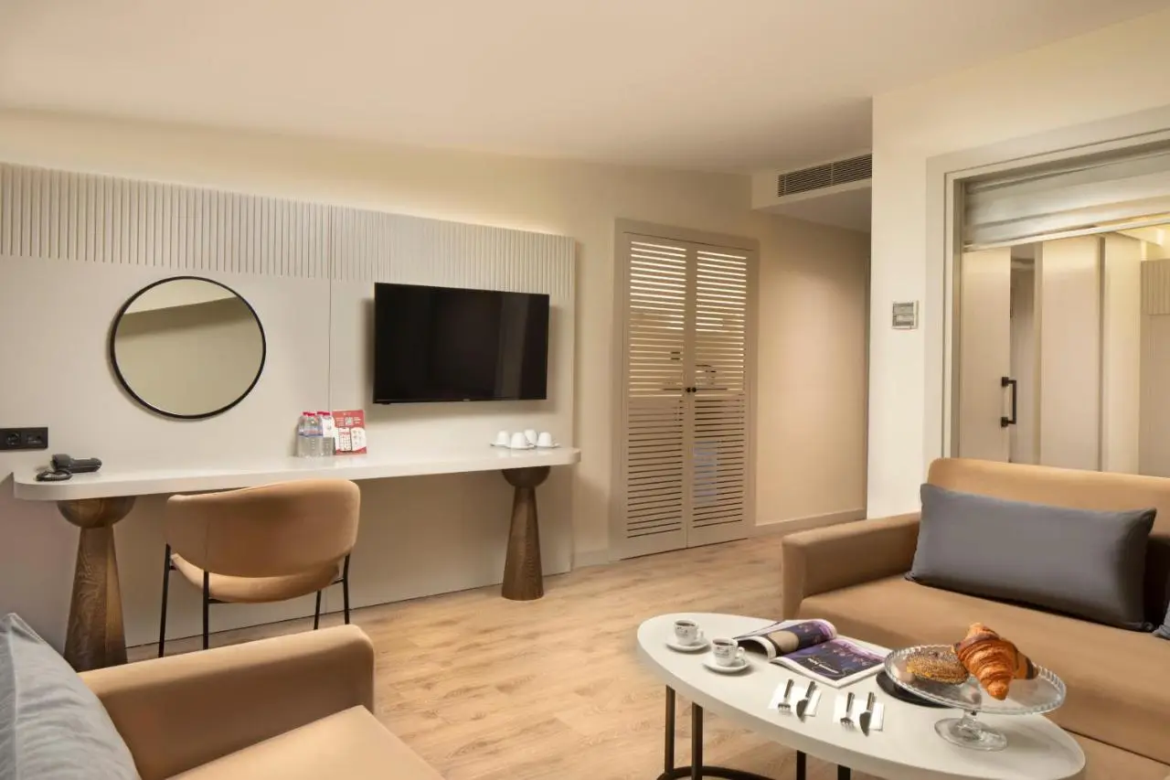 Taksim Galataport FRZ Burak Hotel