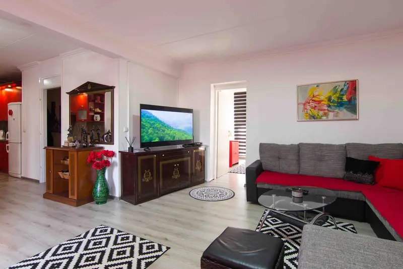 Sarajevo, Center, spacious 3 bedrooms apartment.