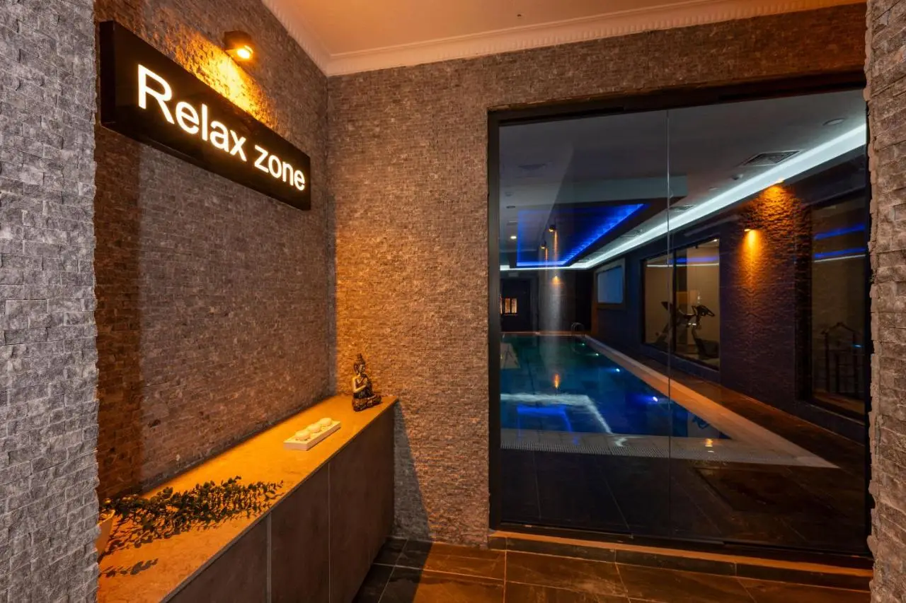 The Nirvanas Hotel