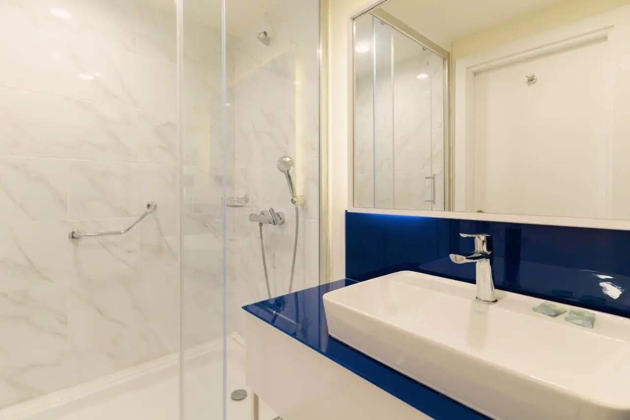 Luxury Sea View Apartments