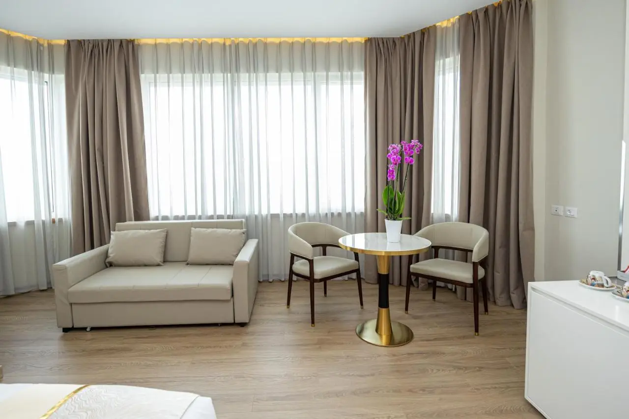 Sky Hotel Tirana