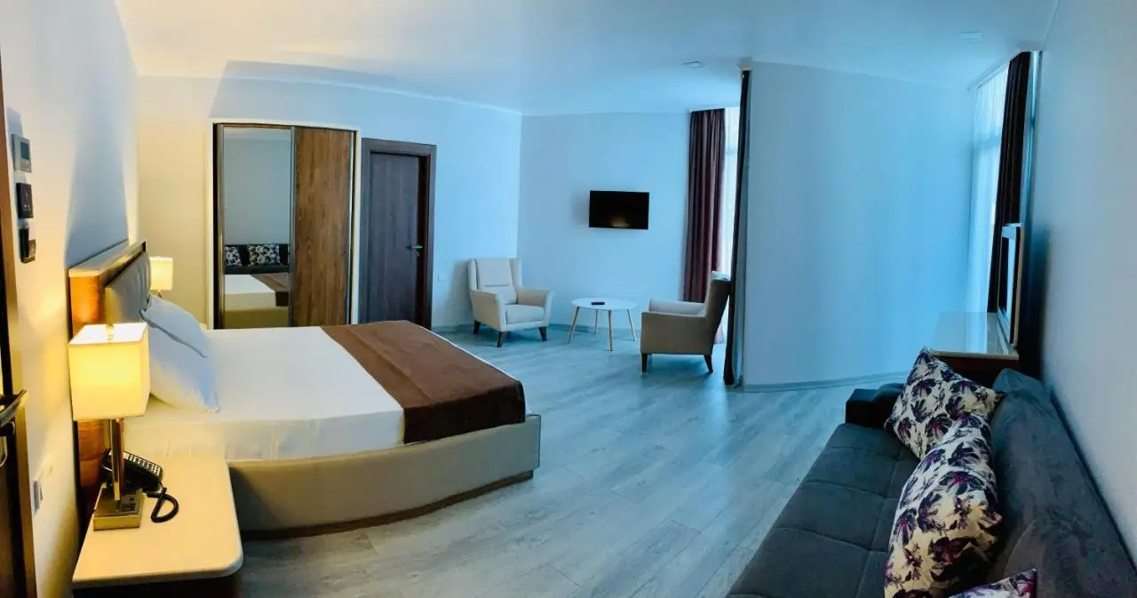 Hotel Tsereteli Palace