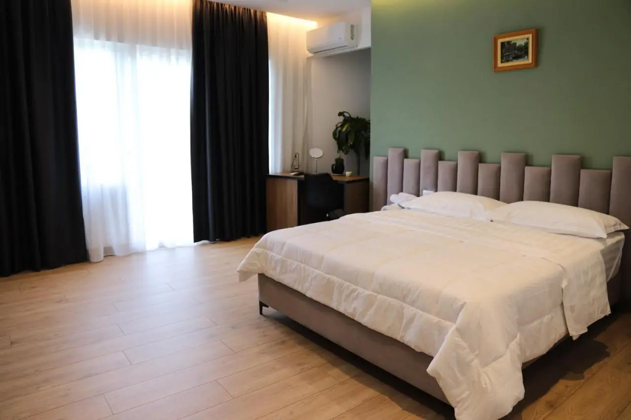 Hotel Blini