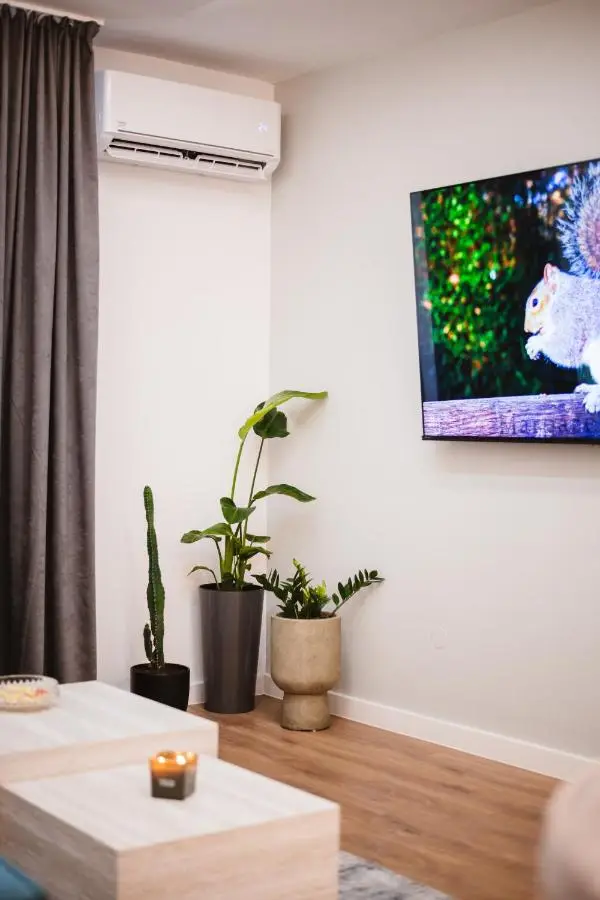 Central Apartment 44