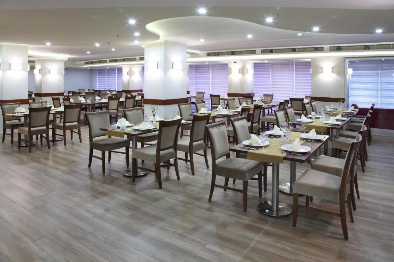 Hotel Senbayrak City