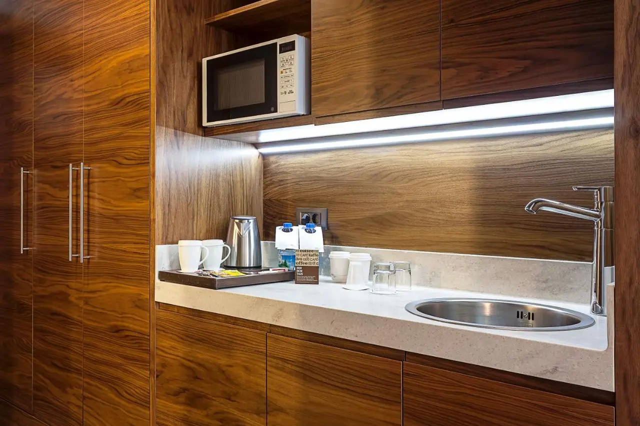 Bof Hotels Business