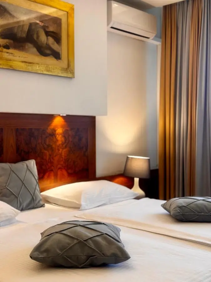 Hotel Exclusive
