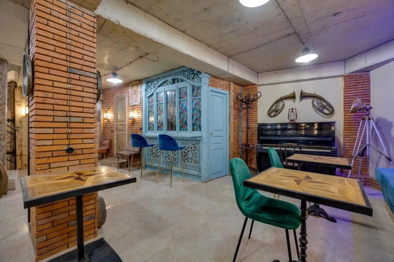 Regraph Hotel