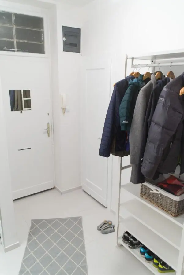 Sunny & Quiet Studio - Central Location