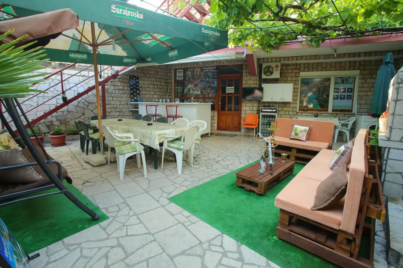 Hostel Adi