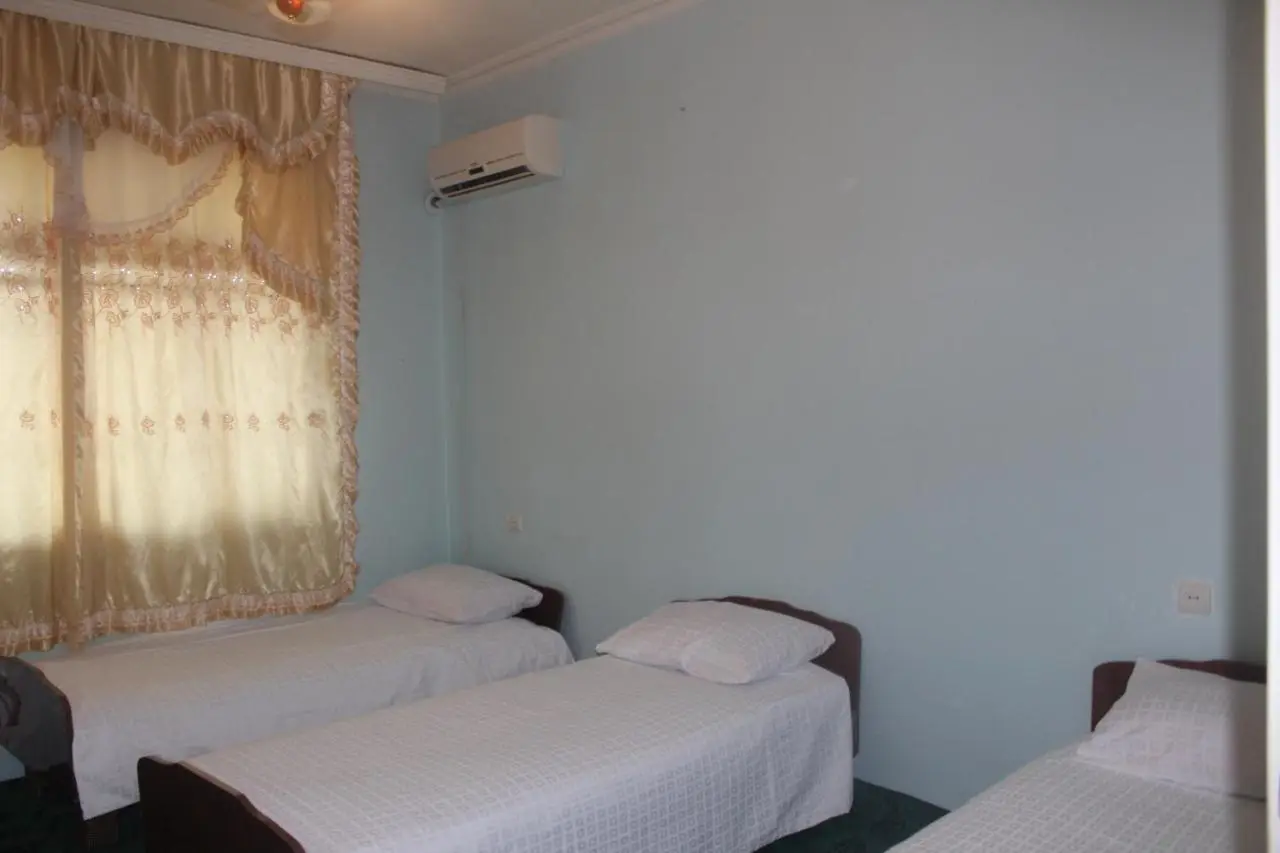 Canal Hostel