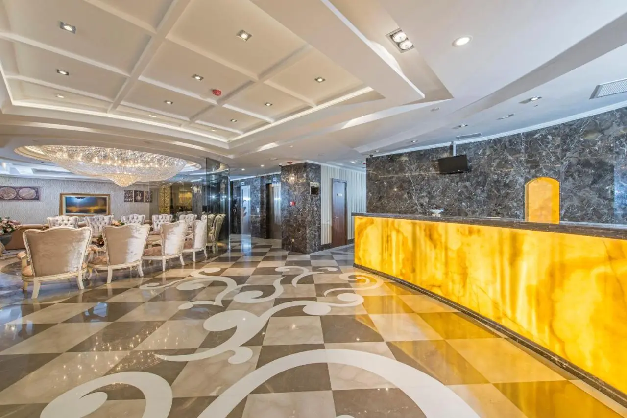 MidMar Deluxe Hotel