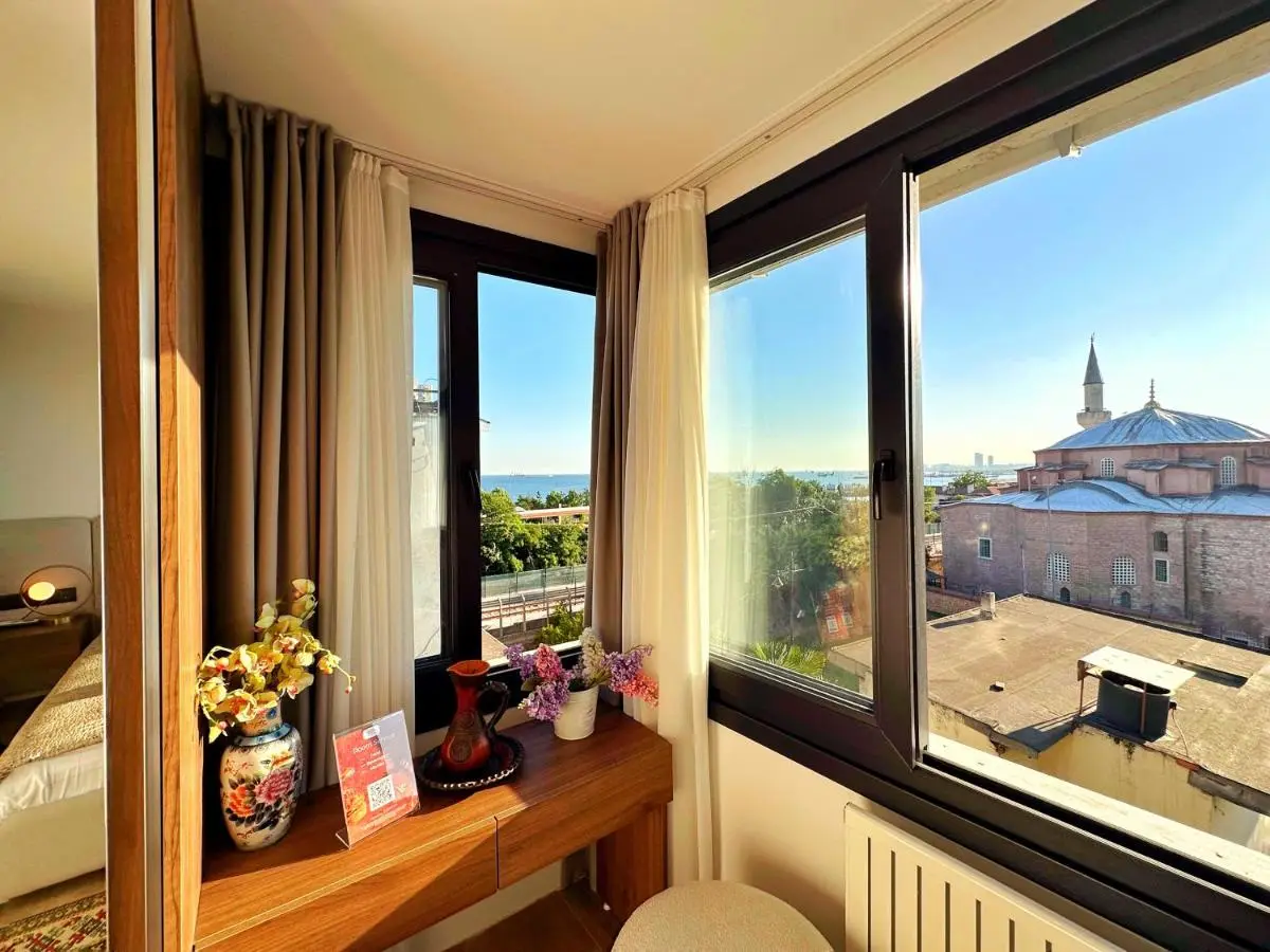 Sultan Pier Hotel