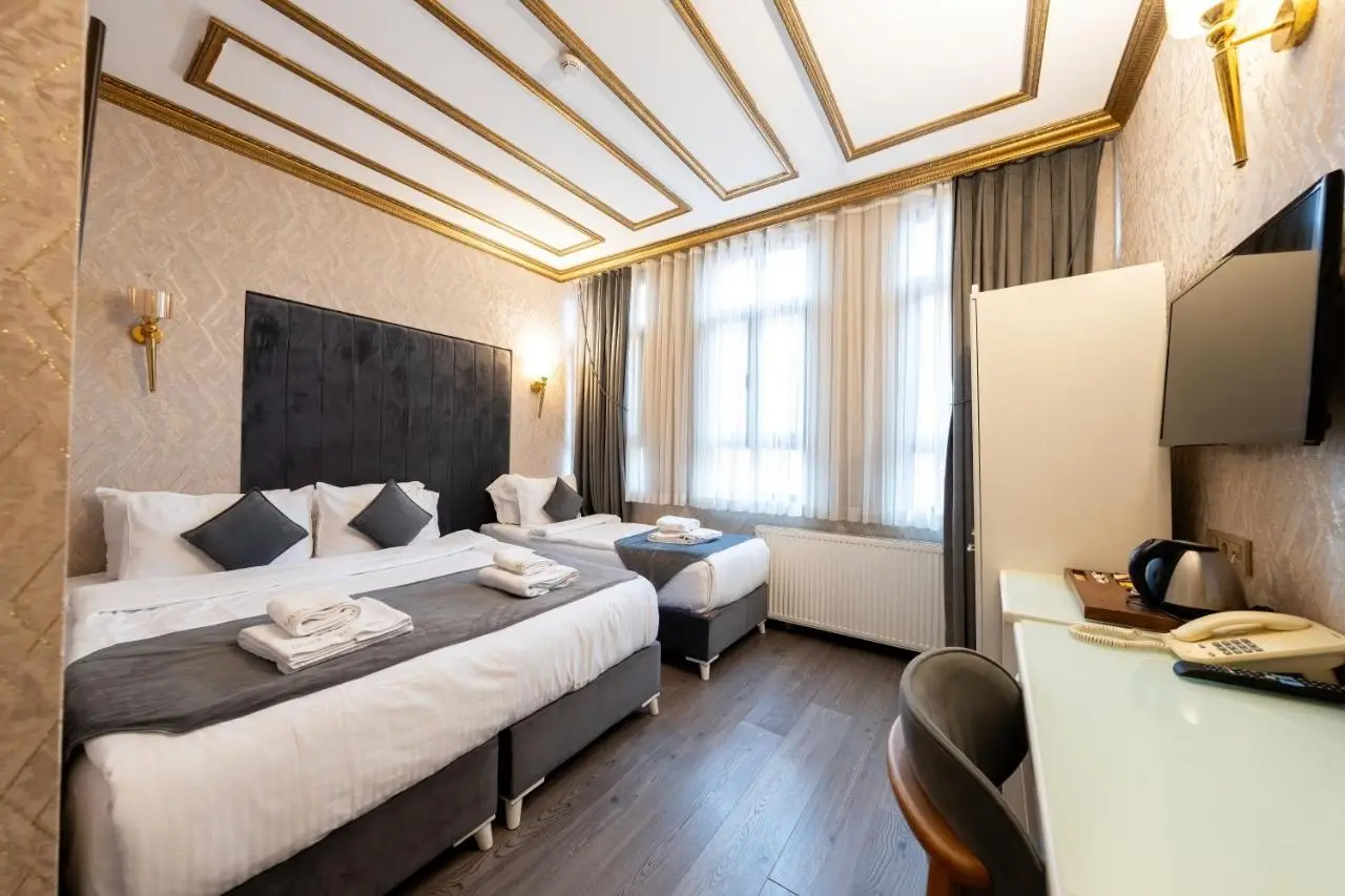 Diamond Royal Hotel