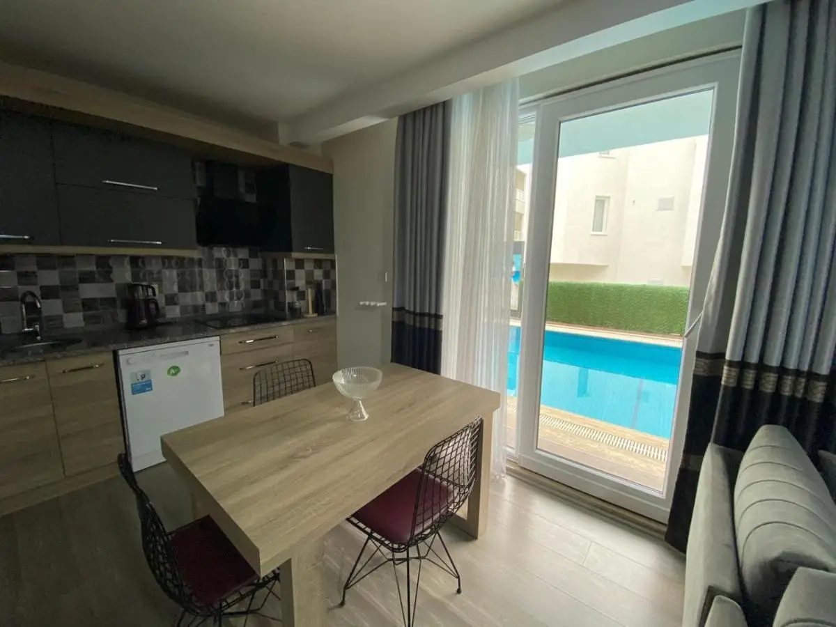 Elanis Suites