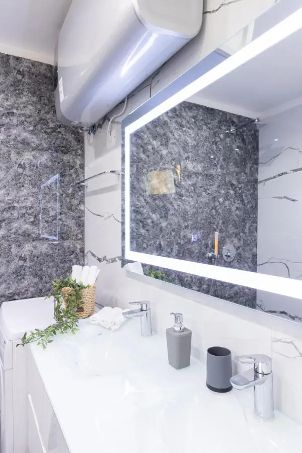 Exclusive 2 Bedrooms Apartment