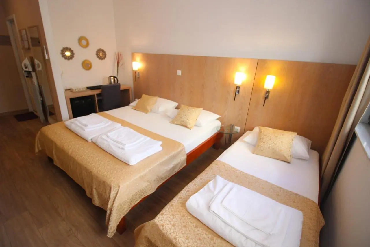 "VILLA DENY" Boutique HOTEL - included "FREE PARKING"