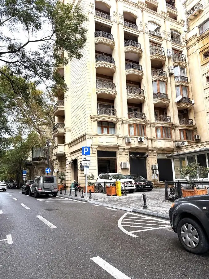 La Mia Apartment Formula 1 view