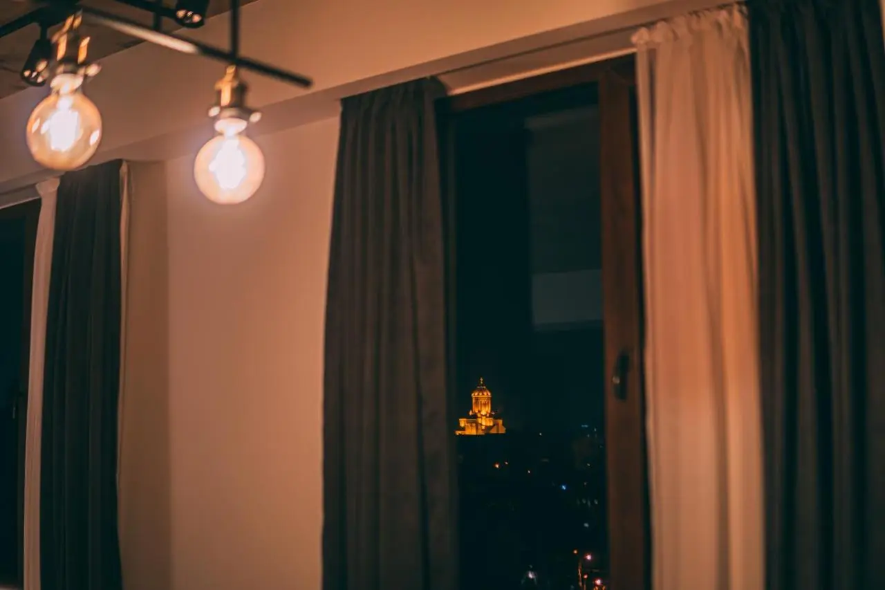 APARTMENT SIXTEEN