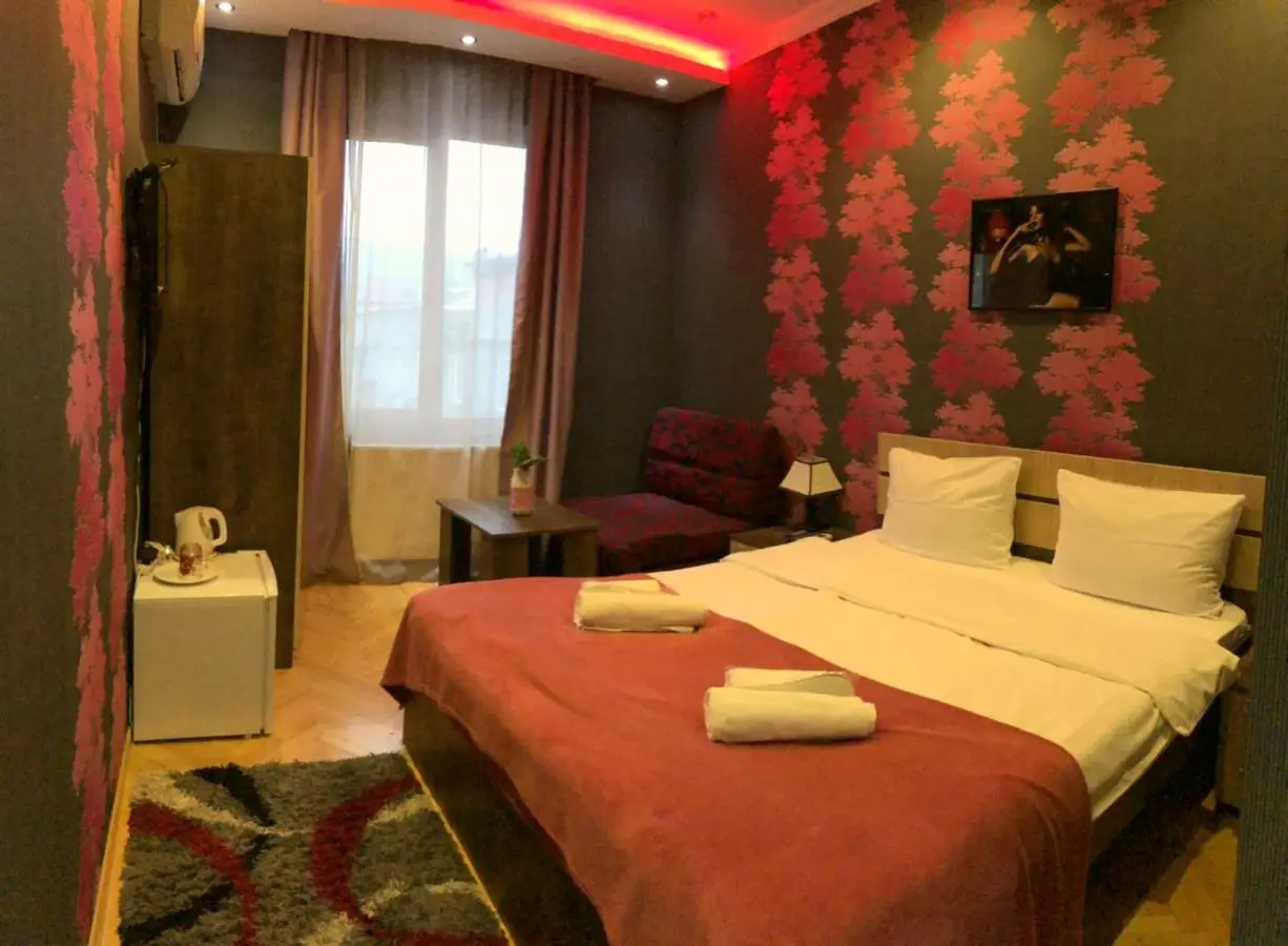 Bonus Hotel