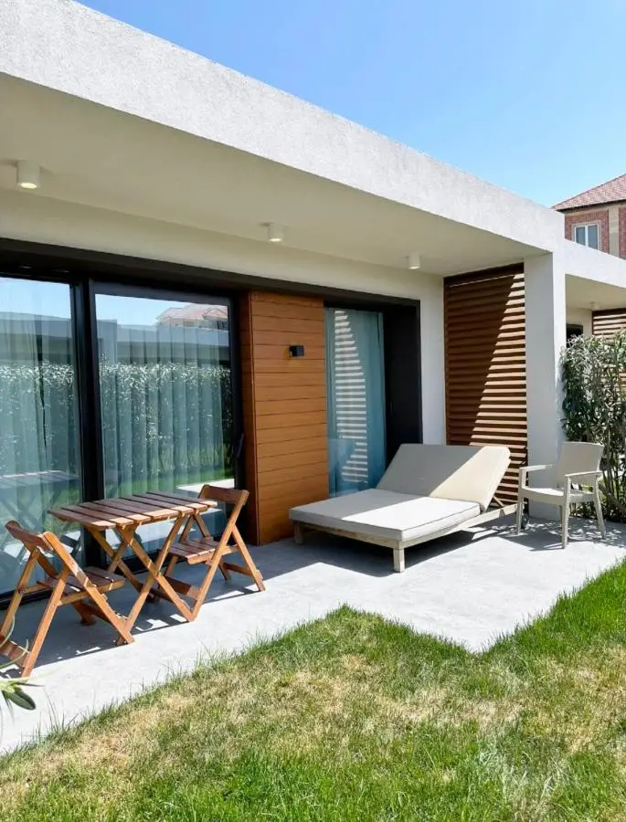 Sea Breeze White Villa
