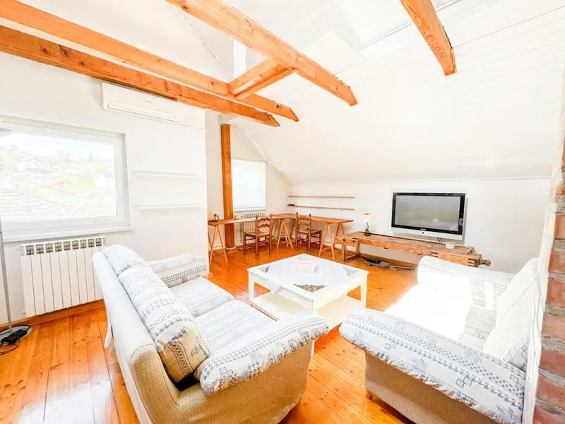 Wood & Light Loft Sarajevo - Private parking