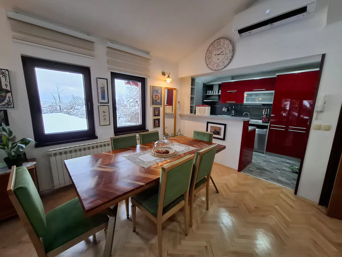 Charming 3-Bedroom House in the Heart of Old Town