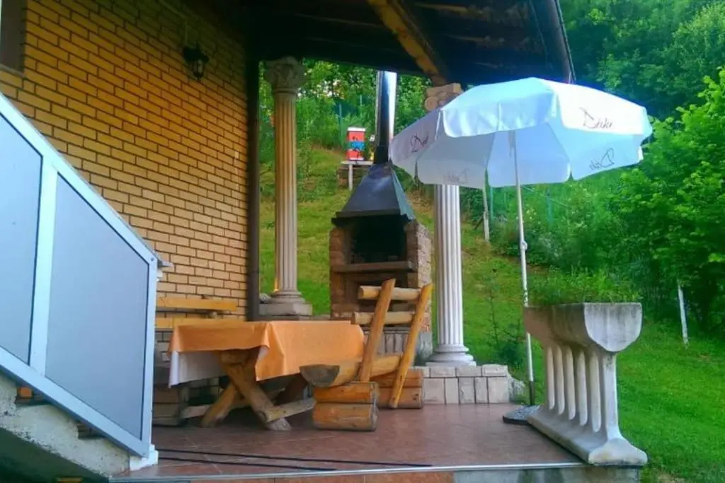 Vila Afan Ušivak